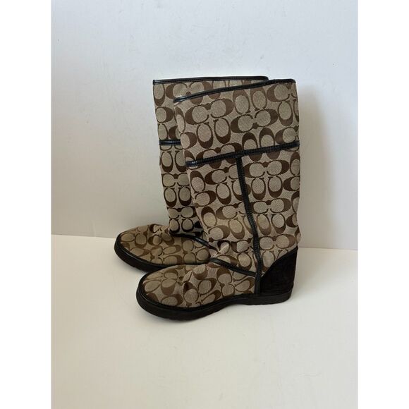 Coach - Nikole Signature Snow Boots - Picture 1 of 6
